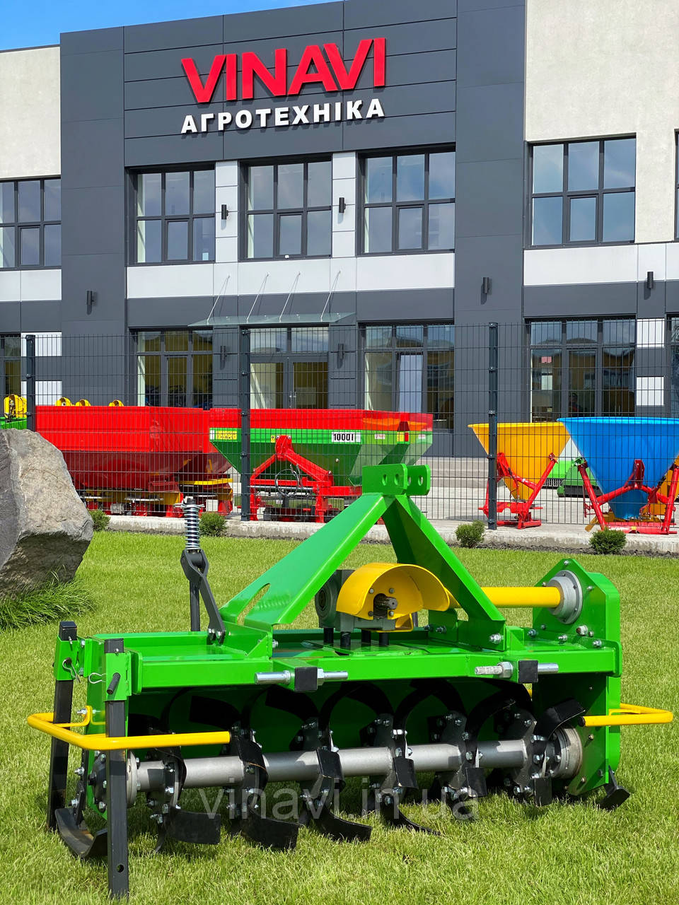Грунтофреза навісна Bomet (Бомет) 1.2 для розпушення грунту і змішування добрив, Польша