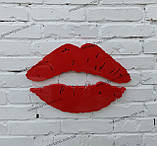 Червоні губи як декор на стіну в салон краси, фото 6