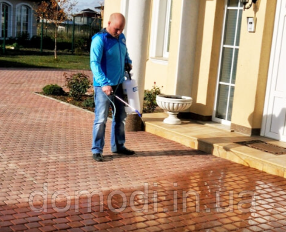 Эффект мокрого камня, пропитка для тротуарной плитки Black Stone 5 л ...