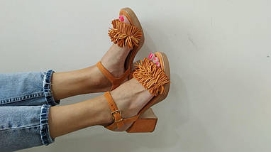 Жовтогарячі замшеві босоніжки Evromoda 37 розмір, фото 4