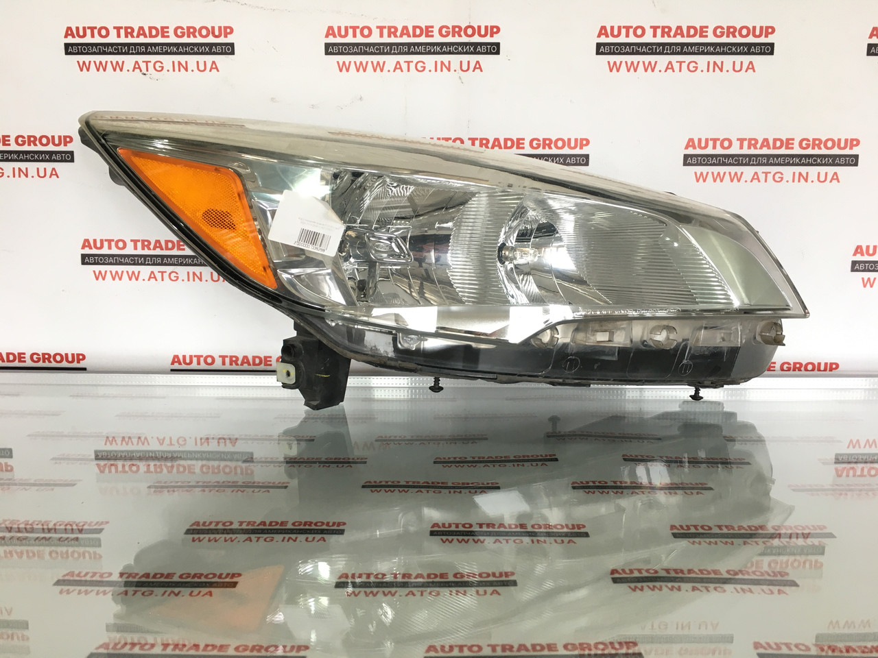 Фара передня права Ford Escape USA 2013-2016 CJ5Z-13008-C