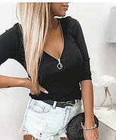 Жіноча кофта з блискавкою на грудях