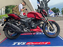 Мотоцикл TVS Apache RTR 200 4V