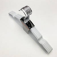 Що впливає на якість металевих вішалок