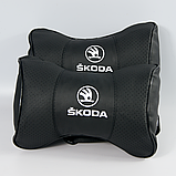 Подушка-підголівник з маркою авто Skoda, фото 3