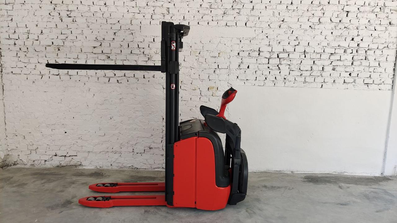 Електричний Штабелер самохідний LINDE L 14 AP 1,4 т 3,27 м