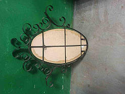 Б/У Овальне дзеркало з металу настінне
