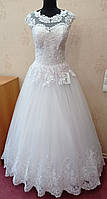 Шикарное белое свадебное платье с кружевом, вышивкой и коротким рукавчиком, размер 46, б/у