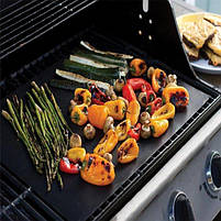 Антипригарний тефлоновий килимок гриль мат BBQ grill sheet 33*40 см | Килимок для приготування на грилі решітці-1807, фото 4