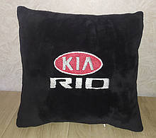 Подушка в машину з логотипом "Kia Rio" чорна 40*40см