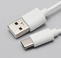 USB-кабель на зарядний пристрій, планшет, мобільний телефон, цифровий фотоапарат.