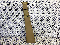 Обшивка стійки центральної лівої Mercedes W164, X164 A1646909725