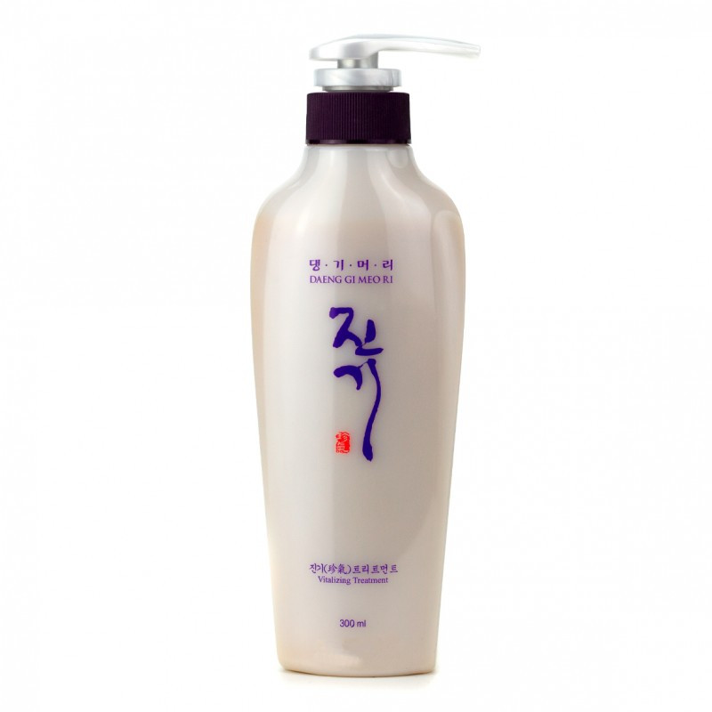 Регенерирующий кондиционер для волос Daeng Gi Meo Ri Vitalizing Treatment 300 мл