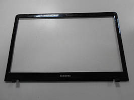 Samsung NP350 NP355 E7 Корпус B (рамка матриці) б/в