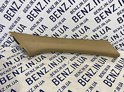 Обшивка стійки передня права Mercedes W164, X164 A1646900826