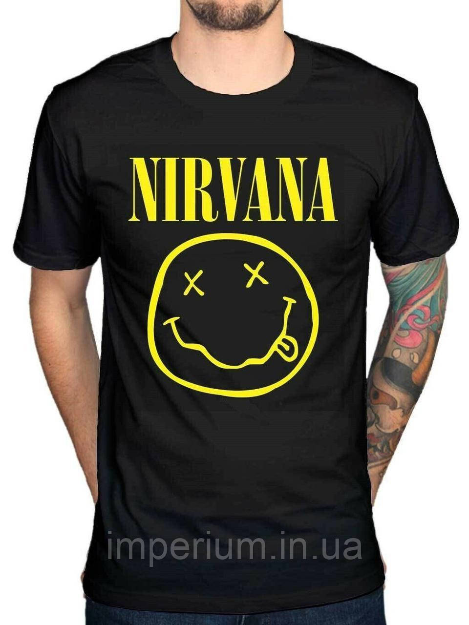 Чорна футболка з жовтим логотипом Nirvana