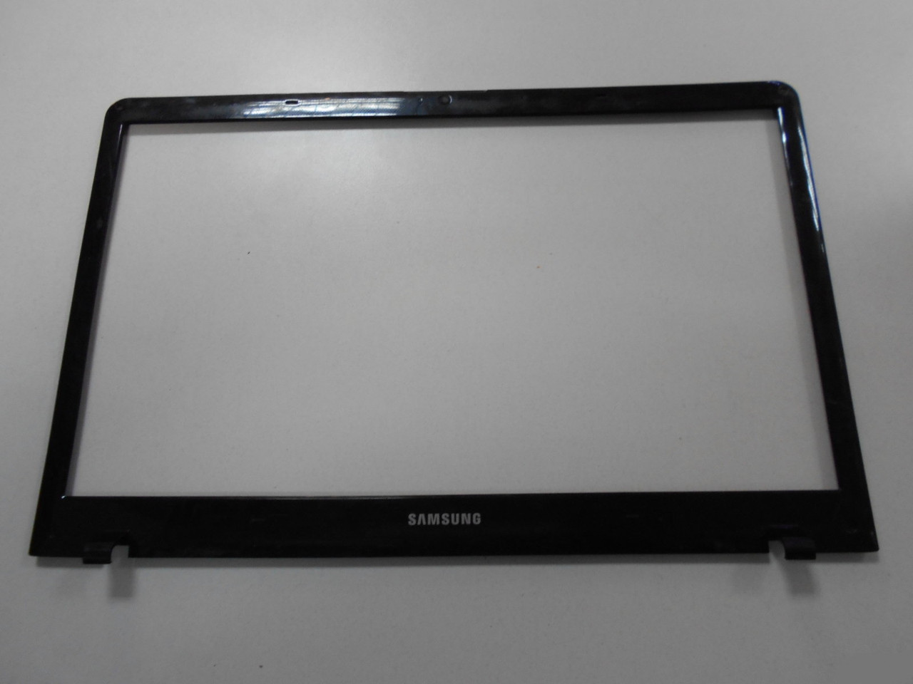 Samsung NP350 NP355 E7 Корпус B (рамка матриці) б/в, фото 1