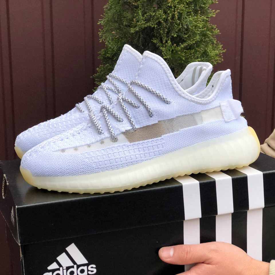 Чоловічі кросівки Adidas Yeezy Boost 350 v2 сітка молодіжні стильні білі