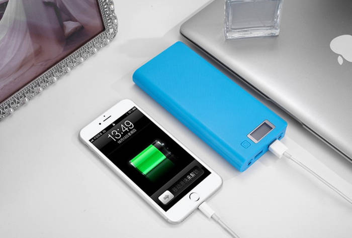 Купить Power bank 8 аккумулятора 18650 2хUSB+microUSB+Type-C 2,1А LCD ...