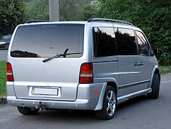 Куточки заднього бампера Mercedes Vito W638 1996-2003 Куточки під бампер Накладки на задній бампер Вито Вугли
