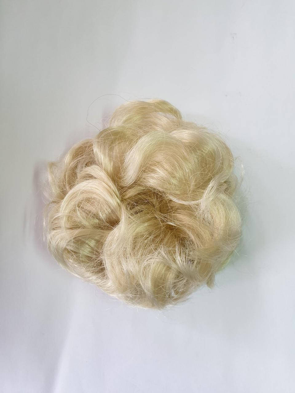 

Шиньон - резинка Viola из искусственных волос цвет классический блонд