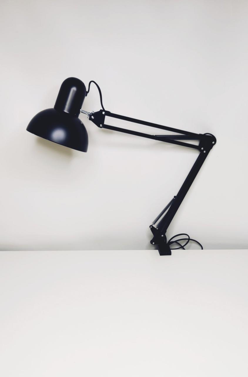 Настольная лампа для маникюра на струбцине черная Desk lamp - фото 5 - id-p1440566045