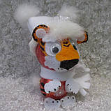 Новорічний сувенір іграшка символ Тигреня в шапочці, фото 2