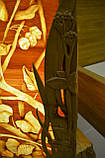 Дерев'яна підлогова лампа "Весна" Торшер світильник з художньою різьбою з масиву дерева, фото 3