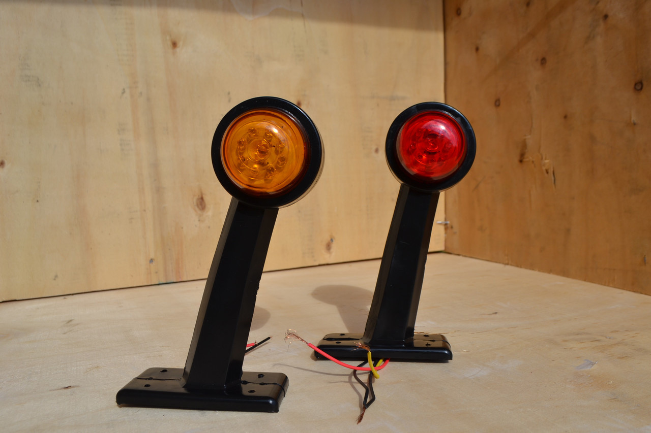 Габарит LED 12V заносу причепа Правий бік і ліва 12вольт (РОЖКИ), фото 1