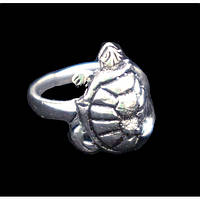 Кольцо Черепаха белый метал 2см.