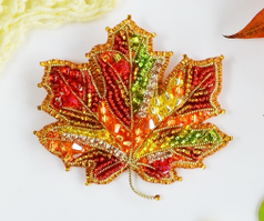 Набір для створення броші Б-102 Кленовий лист Тела Артіс