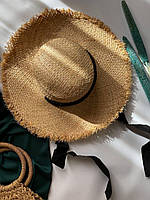 Женская соломенная шляпка с черной ленточкой