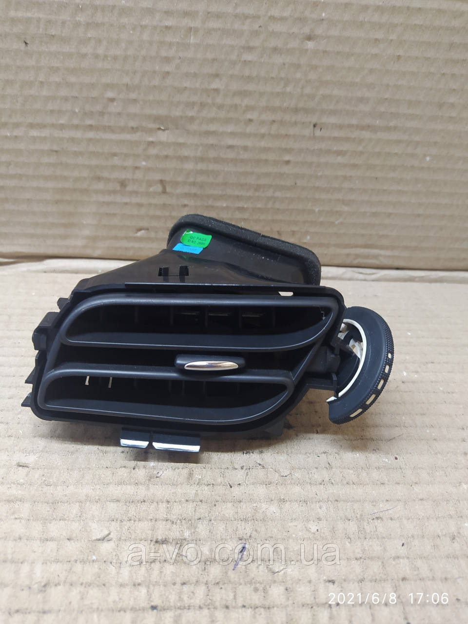 Дефлектор повітряний лівий Citroen c3 a1092112, фото 1