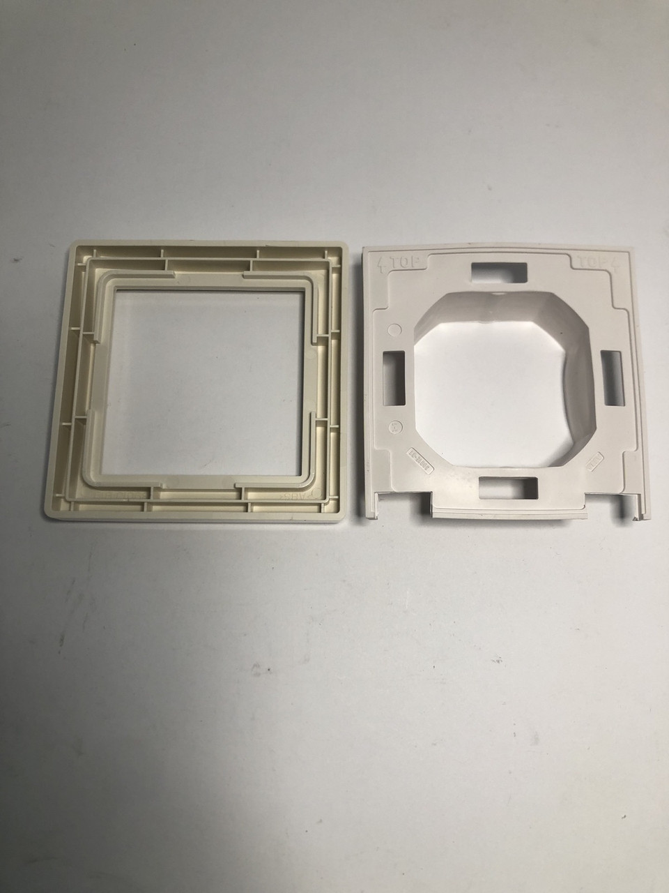 Рамка Abb слонова кістка X1 IP44 ABB 3901J-A00941C2