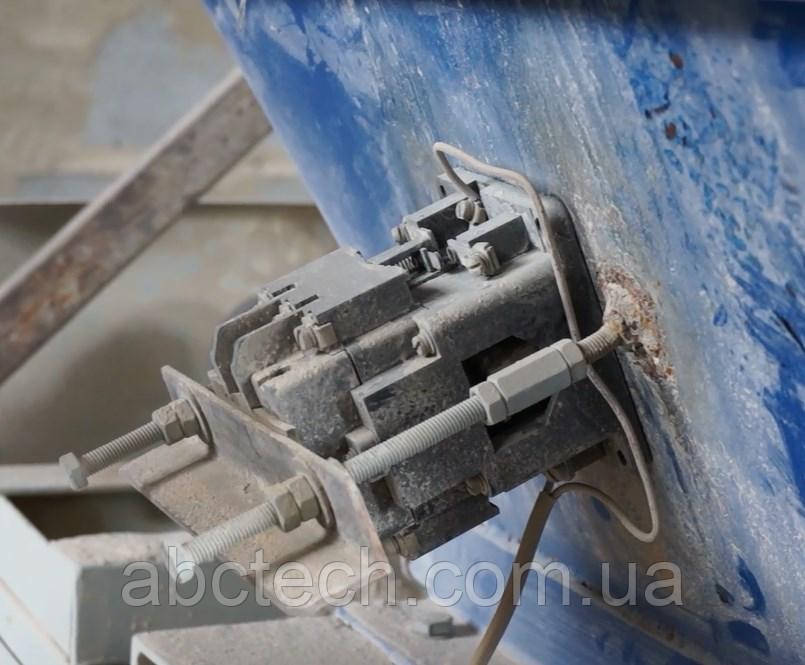 Вібратор пускач вагового дозатора для сипких продуктів, Дозатор з віброворошителем, Комплектуючі дозуючого обладнання Пускач