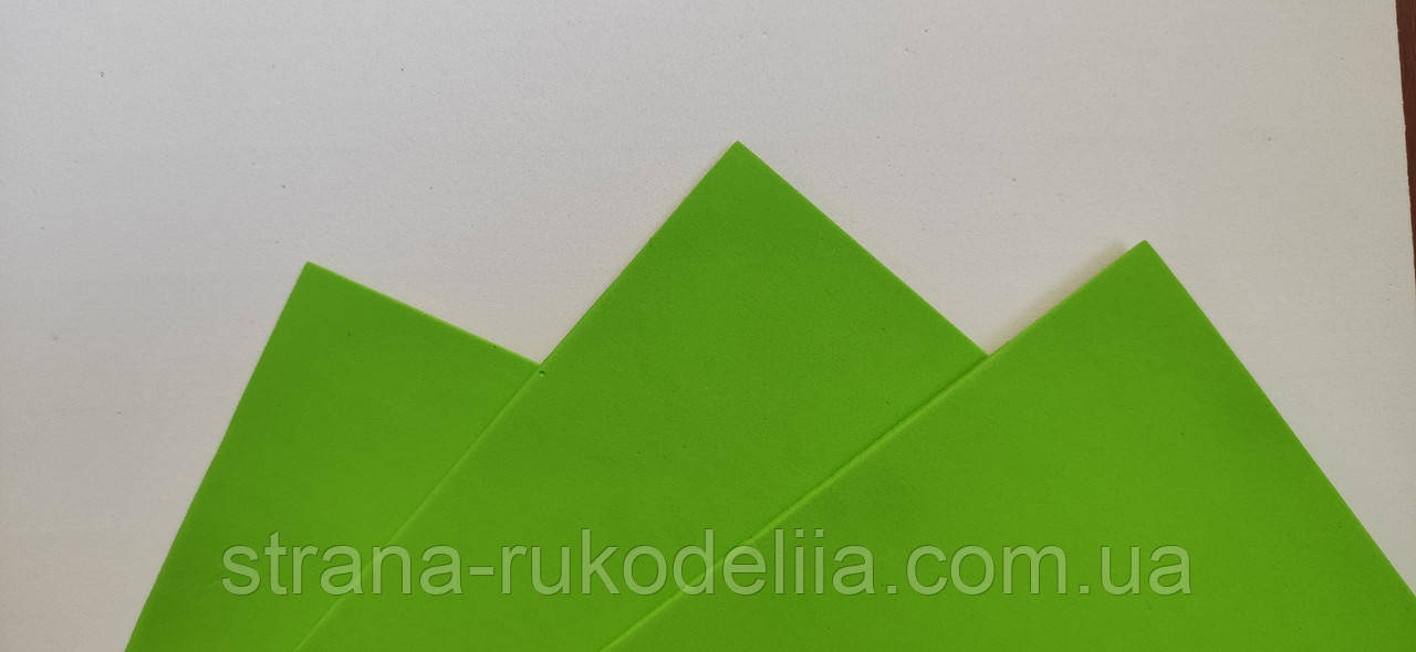 Фоамиран EVA, размер 20*30 см , толщина 2 мм , цвет светло- зелёный - фото 1 - id-p1083771223