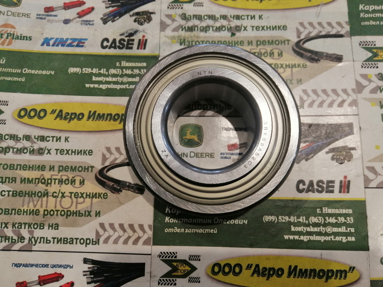 Закріплюється кульковий підшипник AH96585/JD8524/JD10087/566717R91/ 1085675M1