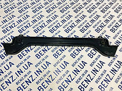 Кронштейн радіатора нижній Mercedes W164 A1646201034