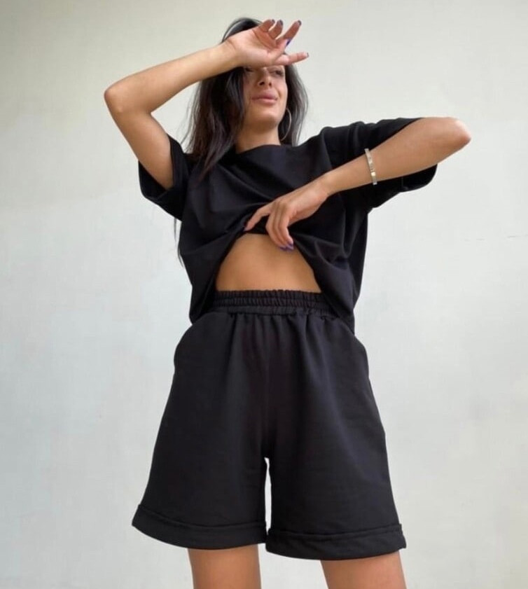 Літній жіночий костюм двійка оверсайз футболка і шорти, фото 1