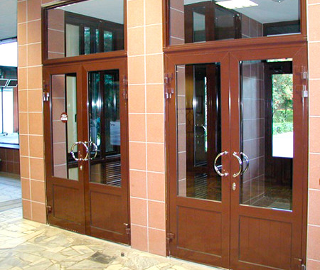 Алюминиевые двери и алюминиевые входные группы Нестандартные проемы - фото 1 - id-p1442066890