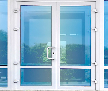 Алюминиевые двери и алюминиевые входные группы Нестандартные проемы - фото 5 - id-p1442066890