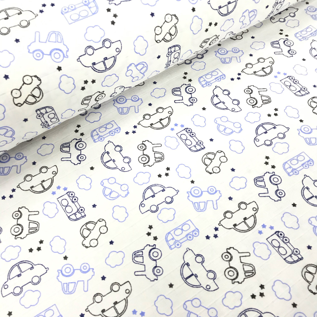 Тканина муслін Двошарова намальовані машинки чорно-блакитні із зірочками на білому (шир. 1,8 м) (MS-F-0030), фото 1