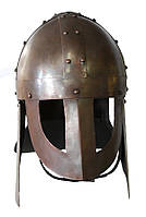 Рыцарский шлем (сталь, высота 35 см) - стальной шлем рыцаря