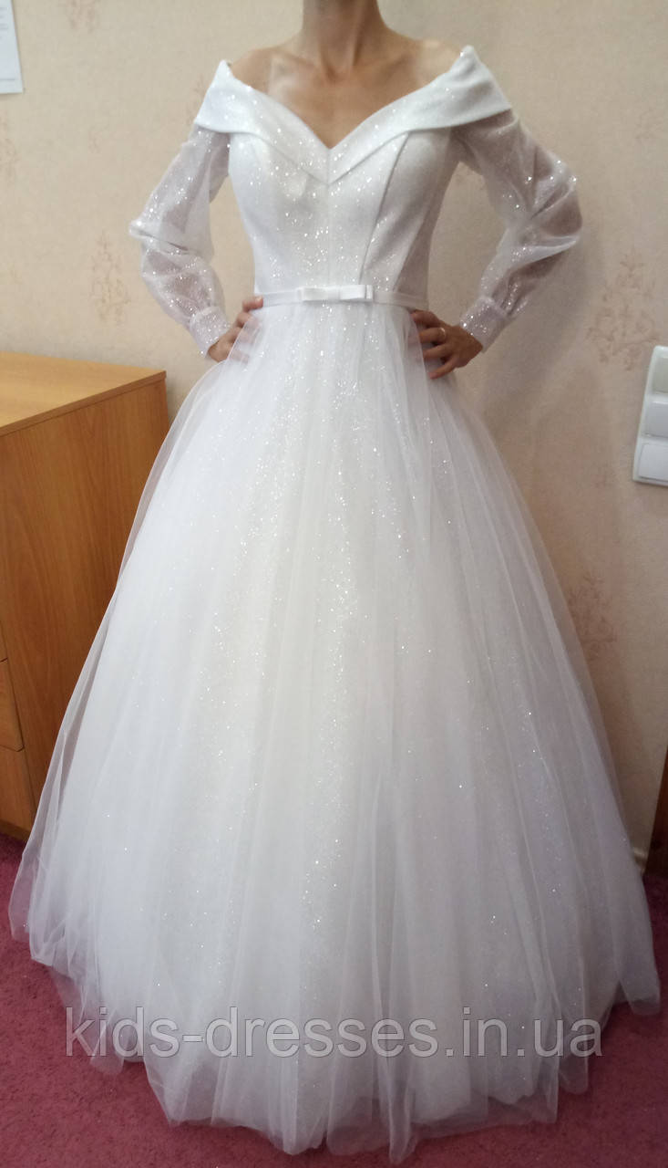 Блискуча біла весільна сукня з незвичайним ліфом і довгими рукавами-бохо з манжетами, розмір 46, б/у