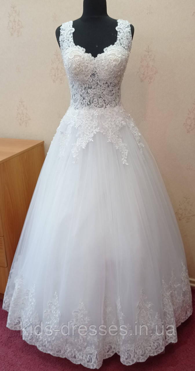 Біла весільна сукня-маєчка з вишитим мереживом і напівпрозорим ліфом, розмір 46, б/в