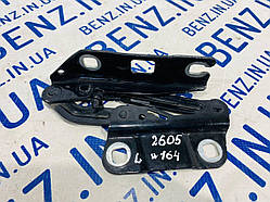 Петля капота ліва Mercedes W164 A2518800128