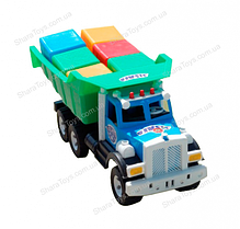 Іграшковий вантажівка "Фарго" з кубиками
