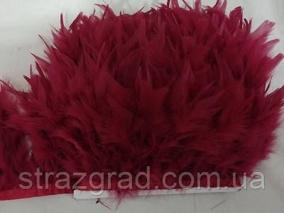 Перова тасьма з пір'я індичка. Колір Бордо. Перо 12-17 см. Ціна за 0,5 м.
