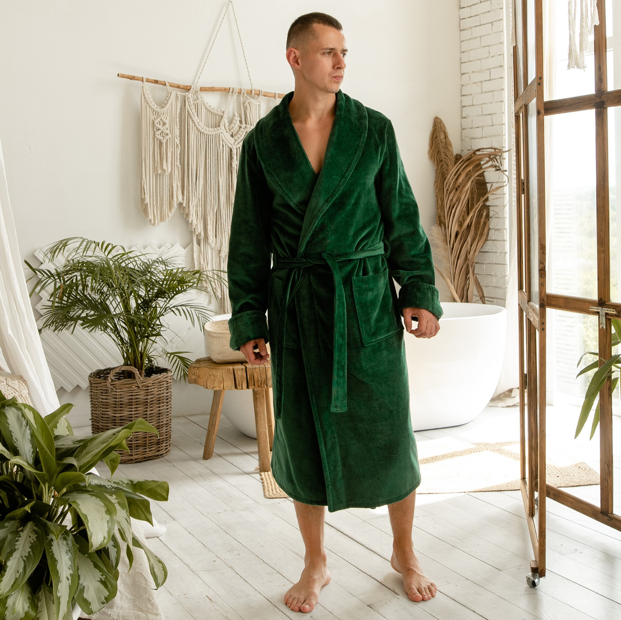 Чоловічий велюровий домашній халат на запах, натуральний банний халат, колір зелений, смарагд комір