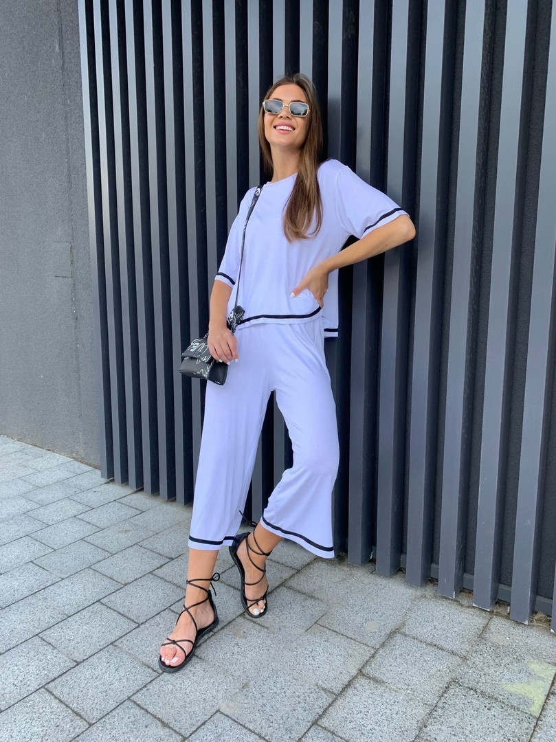 Жіночий костюм двійка вільна футболка і укороченні кюлоти, фото 1